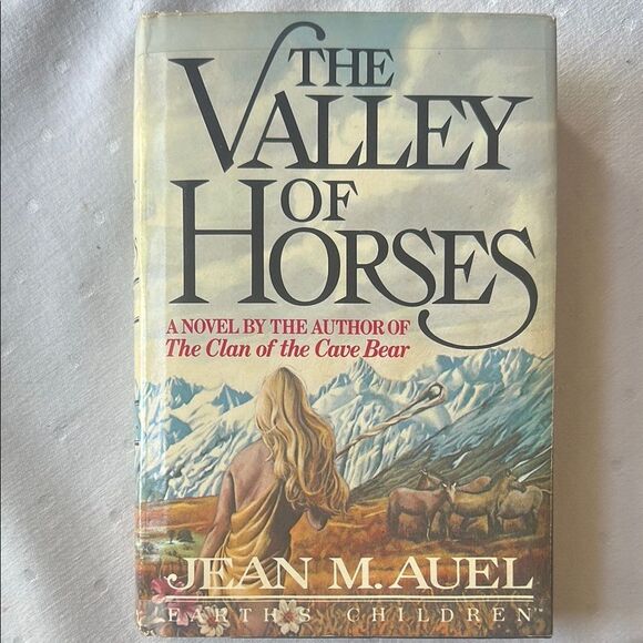 “The Valley of Horses” 1985 First Edition Book by Jean M. Auel! - Picture 2 of 6